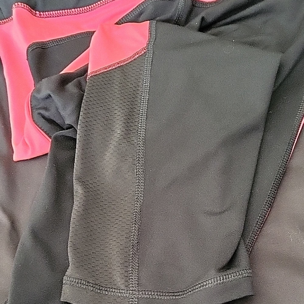 Old Navy Active Pink Leggings - Picture 5 of 6